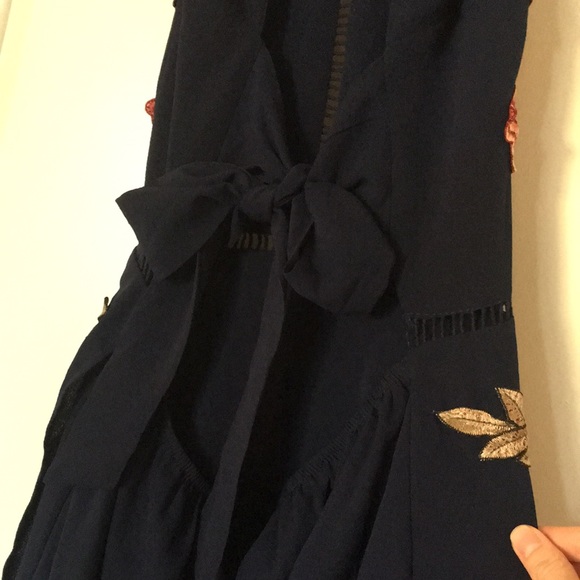 Navy blue maxi with red floral stitch pattern - Picture 3 of 3